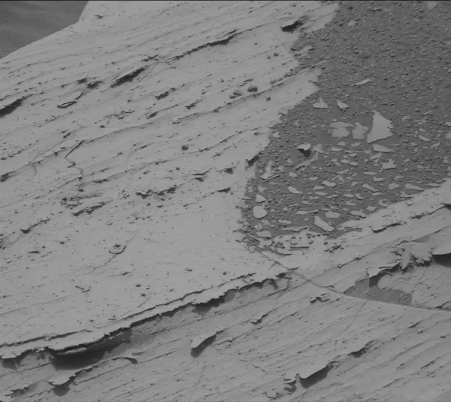Sol 4987: Mast Camera (Mastcam)