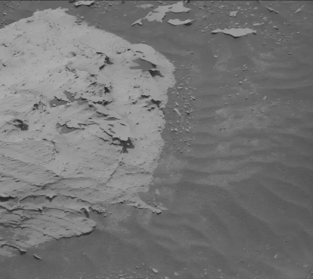 Sol 4987: Mast Camera (Mastcam)