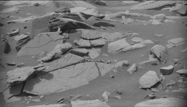 Sol 4988: Mast Camera (Mastcam)