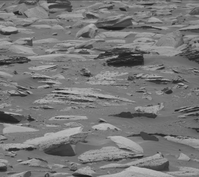 Sol 4988: Mast Camera (Mastcam)