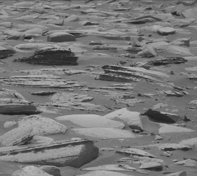 Sol 4988: Mast Camera (Mastcam)