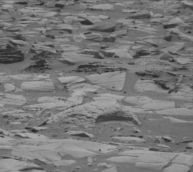 Sol 4988: Mast Camera (Mastcam)