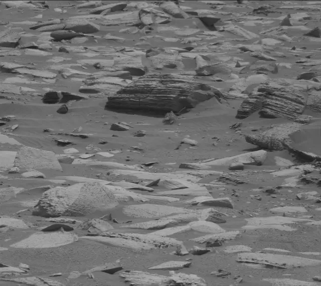 Sol 4988: Mast Camera (Mastcam)