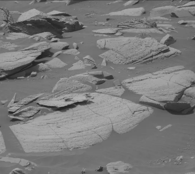 Sol 4988: Mast Camera (Mastcam)