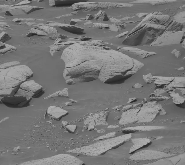 Sol 4988: Mast Camera (Mastcam)