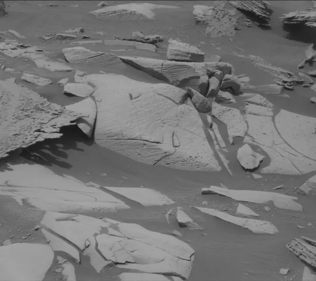 Sol 4988: Mast Camera (Mastcam)
