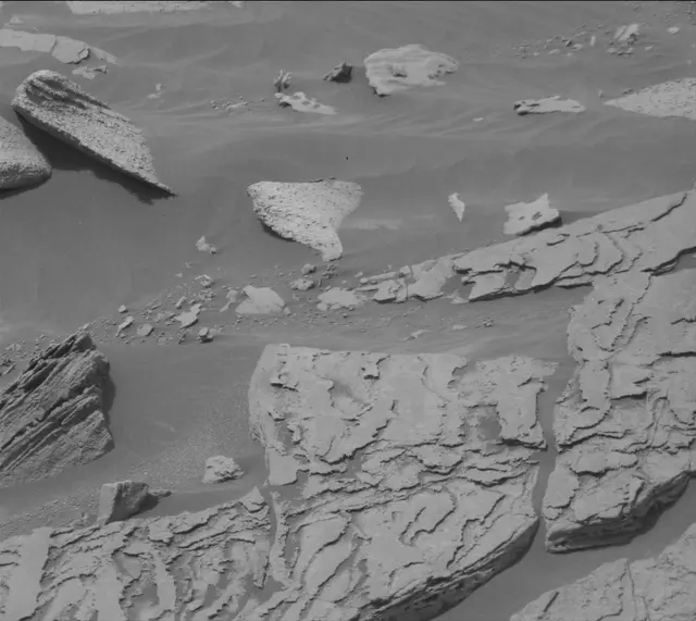 Sol 4988: Mast Camera (Mastcam)