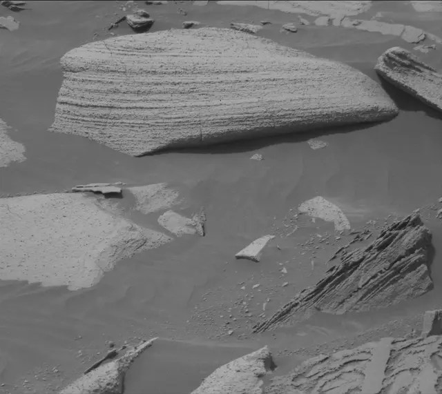 Sol 4988: Mast Camera (Mastcam)