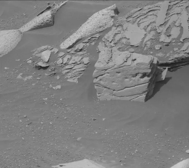 Sol 4988: Mast Camera (Mastcam)