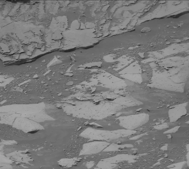 Sol 4988: Mast Camera (Mastcam)