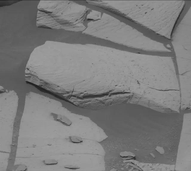 Sol 4988: Mast Camera (Mastcam)