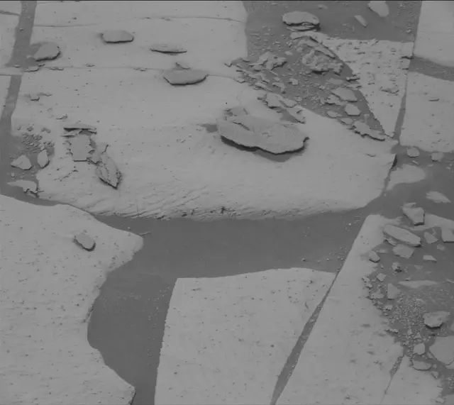 Sol 4988: Mast Camera (Mastcam)
