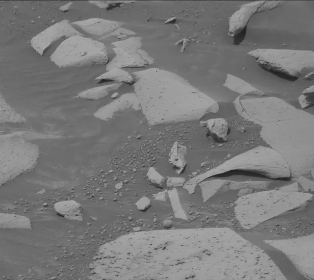 Sol 4988: Mast Camera (Mastcam)