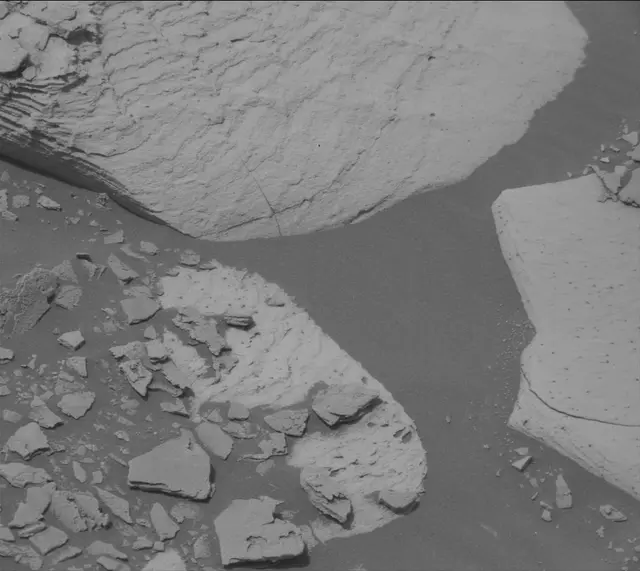 Sol 4988: Mast Camera (Mastcam)
