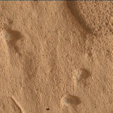 Sol 4988: Mars Hand Lens Imager (MAHLI)