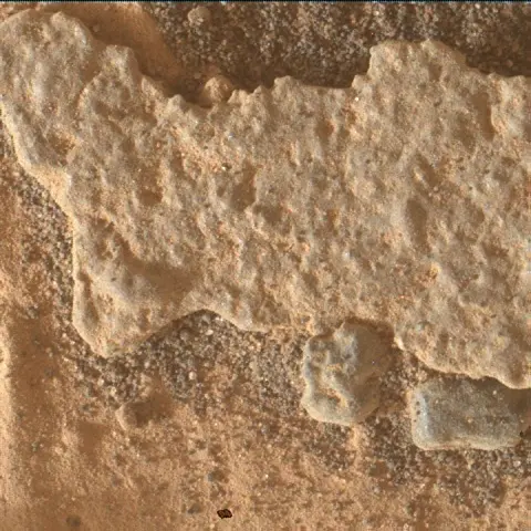 Sol 4988: Mars Hand Lens Imager (MAHLI)
