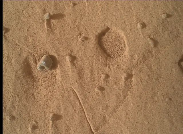 Sol 4988: Mars Hand Lens Imager (MAHLI)