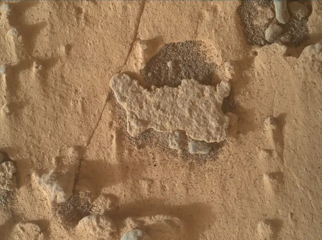 Sol 4988: Mars Hand Lens Imager (MAHLI)