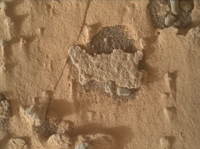 Sol 4988: Mars Hand Lens Imager (MAHLI)