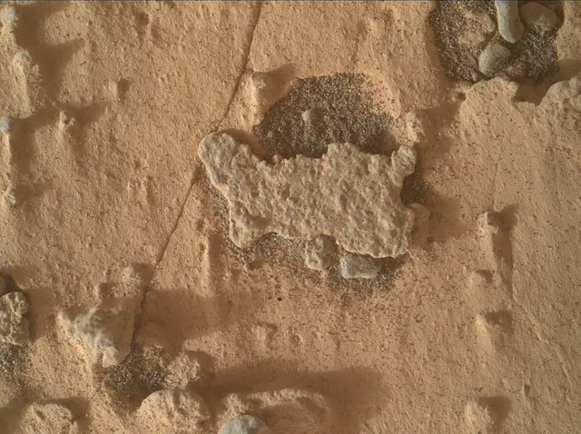 Sol 4988: Mars Hand Lens Imager (MAHLI)