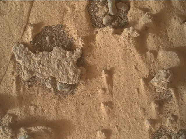 Sol 4988: Mars Hand Lens Imager (MAHLI)