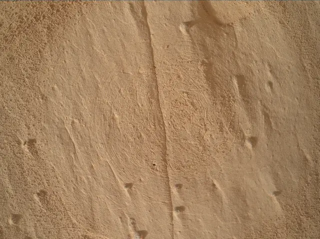 Sol 4988: Mars Hand Lens Imager (MAHLI)