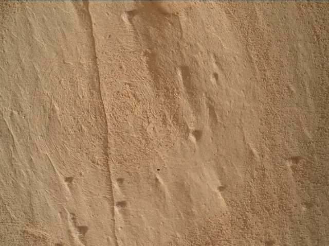 Sol 4988: Mars Hand Lens Imager (MAHLI)