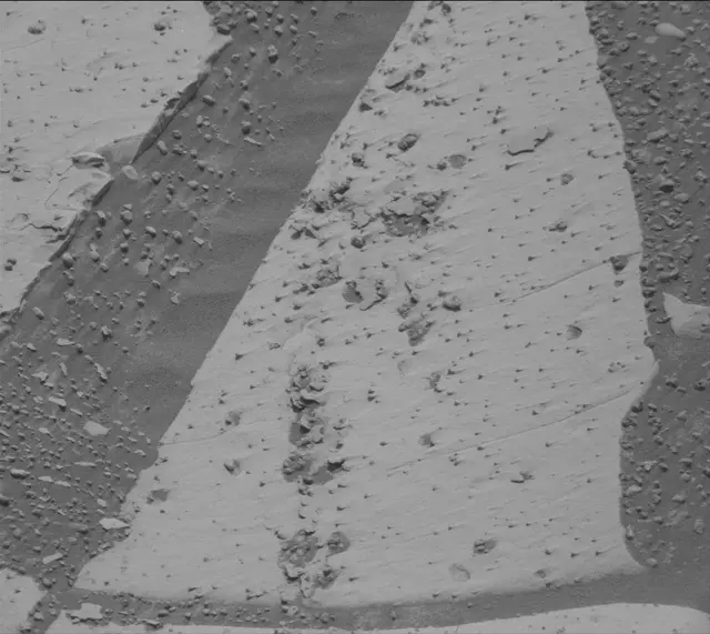 Sol 4989: Mast Camera (Mastcam)