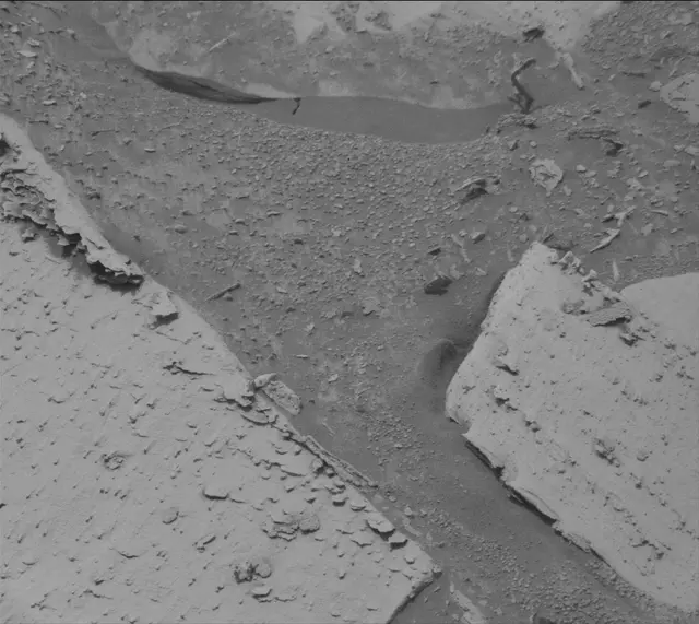 Sol 4989: Mast Camera (Mastcam)