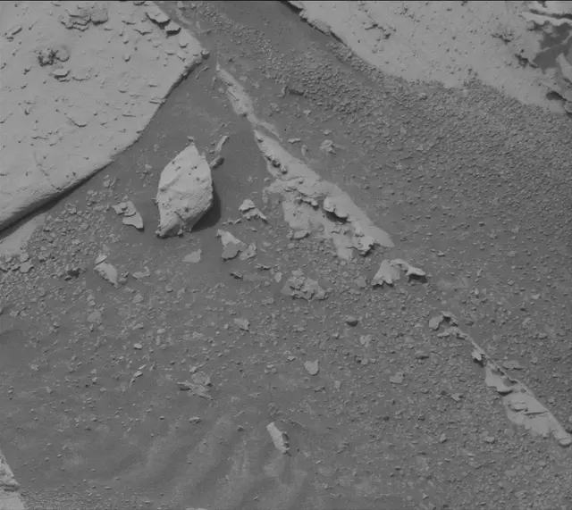 Sol 4989: Mast Camera (Mastcam)