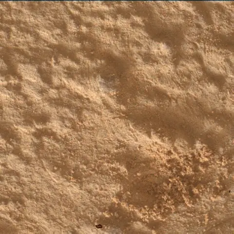 Sol 4992: Mars Hand Lens Imager (MAHLI)