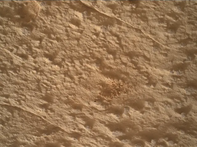 Sol 4992: Mars Hand Lens Imager (MAHLI)