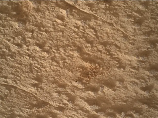 Sol 4992: Mars Hand Lens Imager (MAHLI)