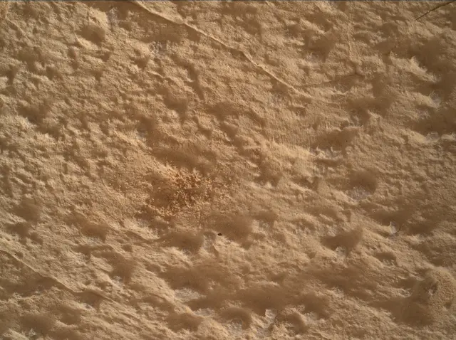 Sol 4992: Mars Hand Lens Imager (MAHLI)