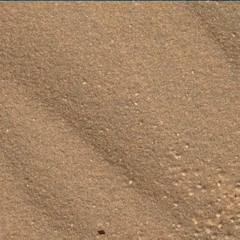 Sol 4992: Mars Hand Lens Imager (MAHLI)