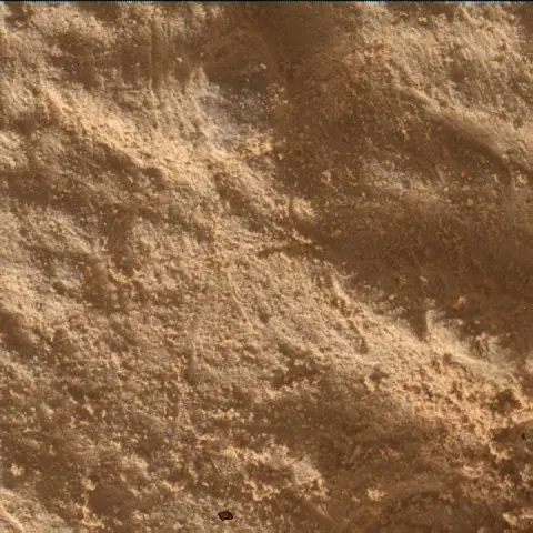 Sol 4992: Mars Hand Lens Imager (MAHLI)