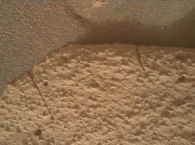Sol 4992: Mars Hand Lens Imager (MAHLI)