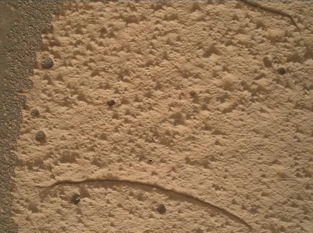 Sol 4992: Mars Hand Lens Imager (MAHLI)