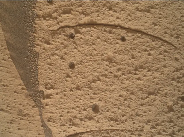 Sol 4992: Mars Hand Lens Imager (MAHLI)