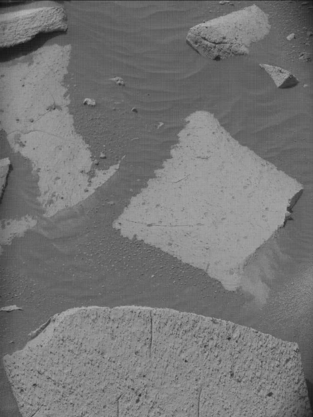 Sol 4994: Mast Camera (Mastcam)