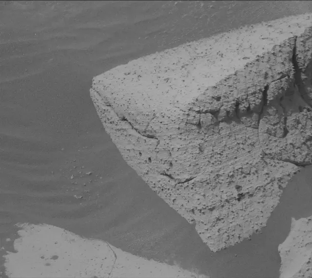 Sol 4994: Mast Camera (Mastcam)