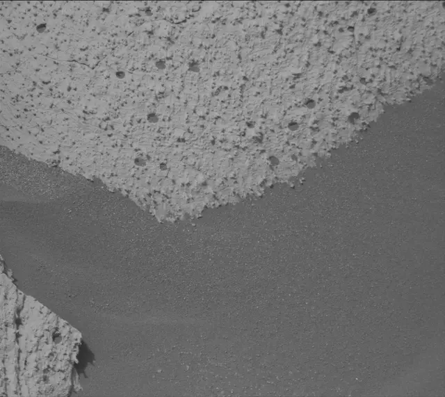 Sol 4994: Mast Camera (Mastcam)