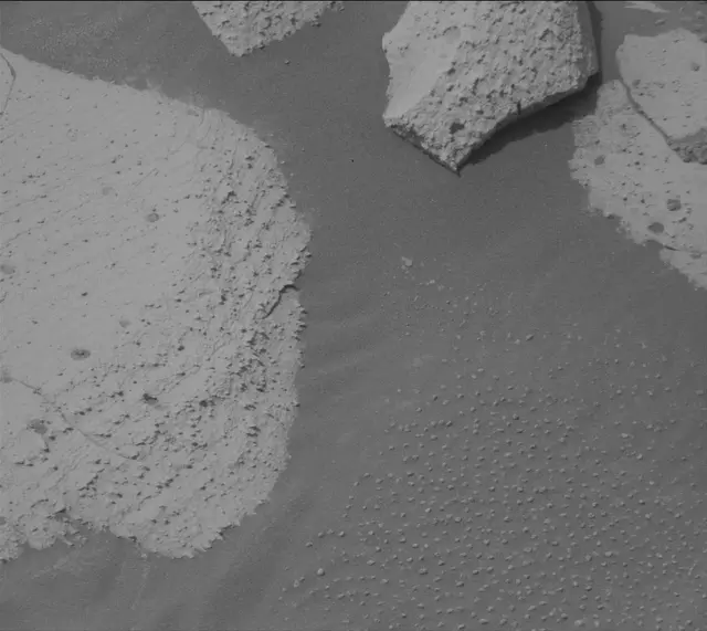 Sol 4994: Mast Camera (Mastcam)