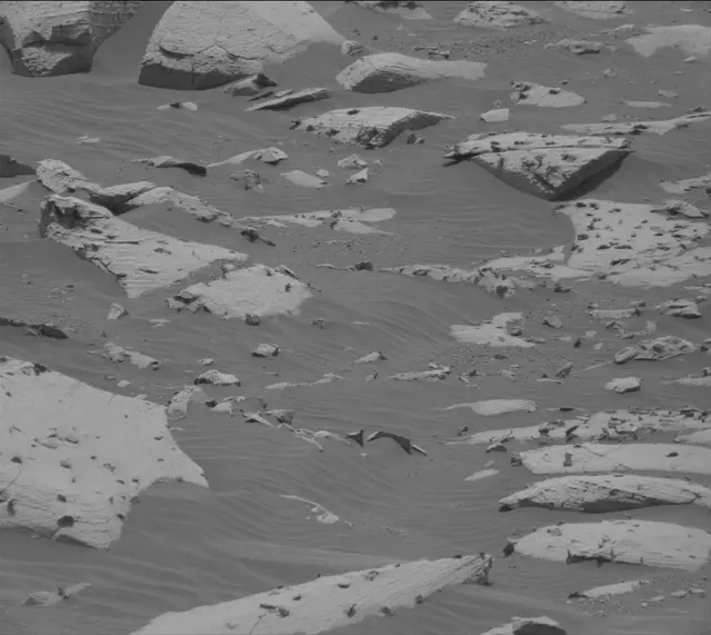 Sol 4995: Mast Camera (Mastcam)