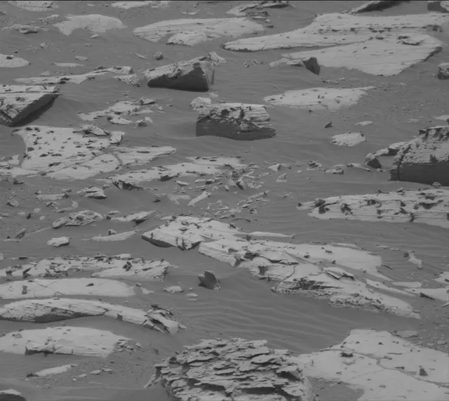 Sol 4995: Mast Camera (Mastcam)