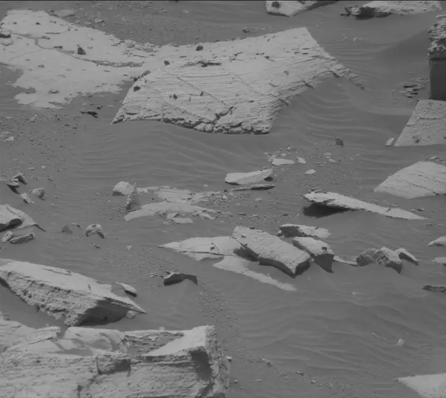 Sol 4995: Mast Camera (Mastcam)
