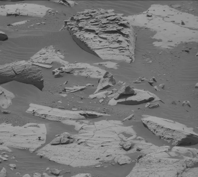 Sol 4995: Mast Camera (Mastcam)