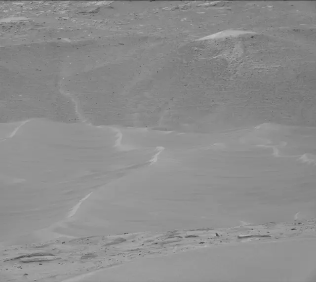 Sol 4995: Mast Camera (Mastcam)