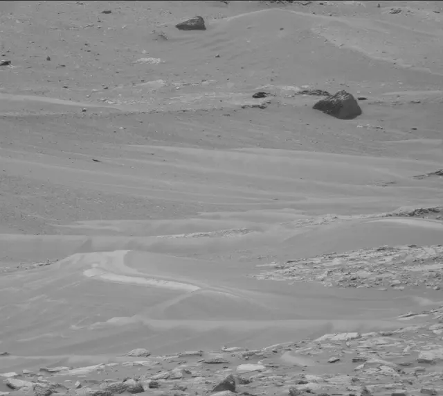 Sol 4995: Mast Camera (Mastcam)
