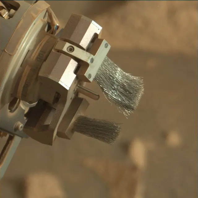 Sol 4995: Mast Camera (Mastcam)